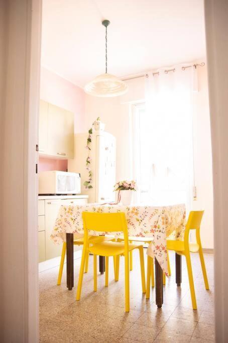 Pop In! Sunny 2Bdr Apt Cagliari Near The Beach Экстерьер фото